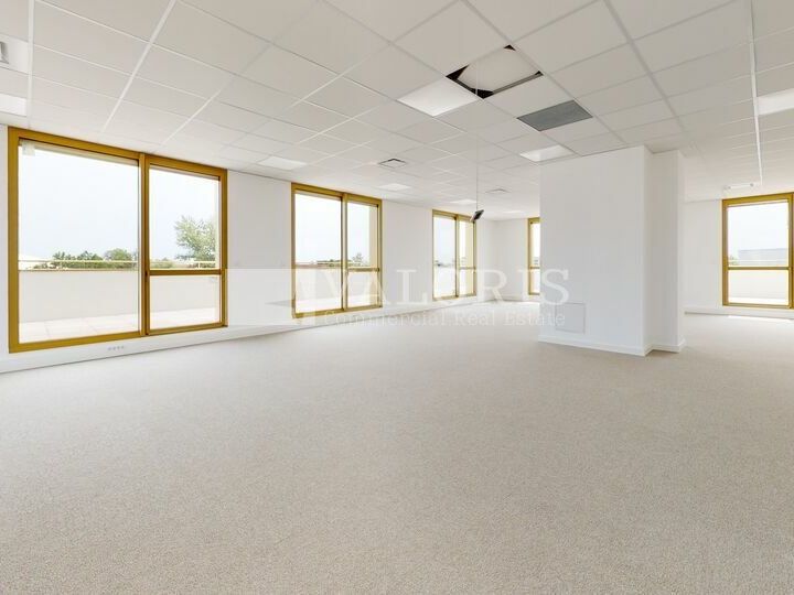 Valoris Real Estate vous propose des bureaux neufs à la location au coeur de la Techlid.