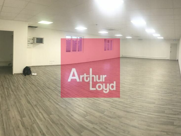 Location bureaux 120 m² non divisibles