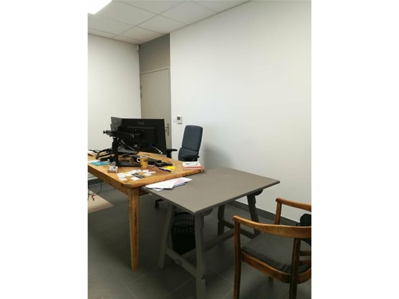 Locaux d'activité de 89m² à louer à Nérac (47).