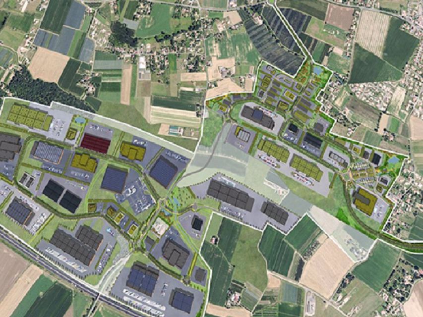 Vente terrain 578000 m² divisibles à partir de 8000 m²