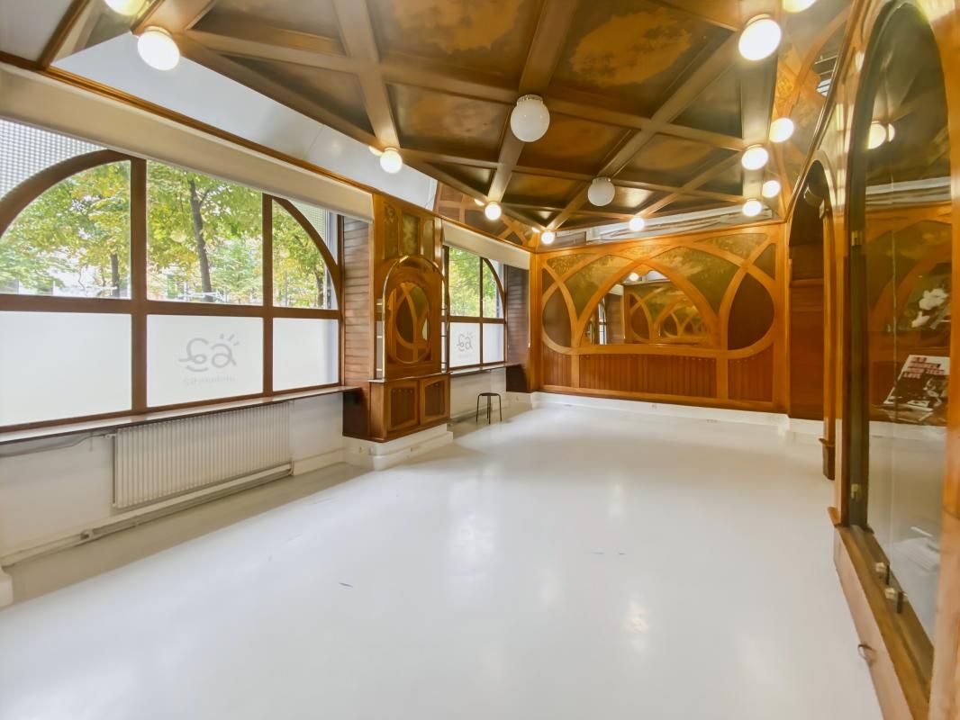 Location local commercial 198 m² non divisibles