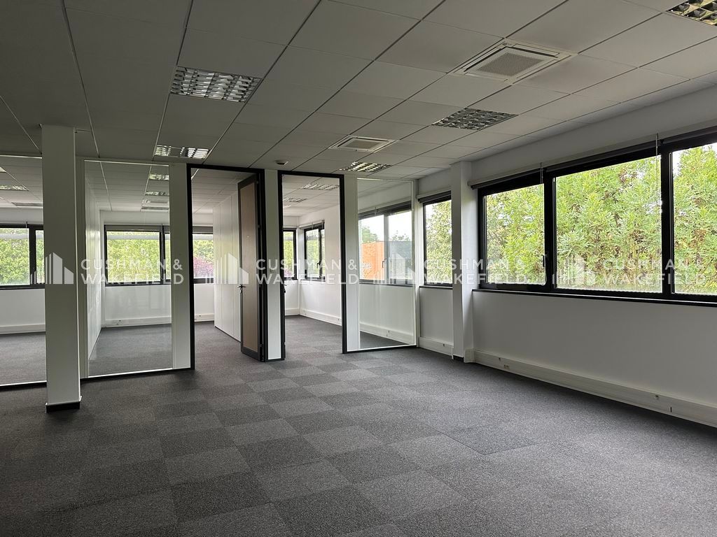 Location bureaux 279 m² divisibles à partir de 111 m²