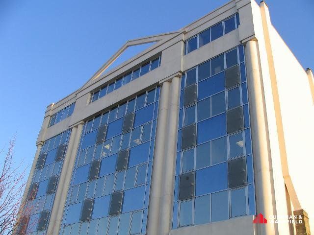 Location bureaux 938 m² divisibles à partir de 107 m²