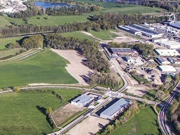 Vente terrain 370000 m² divisibles à partir de 300 m²