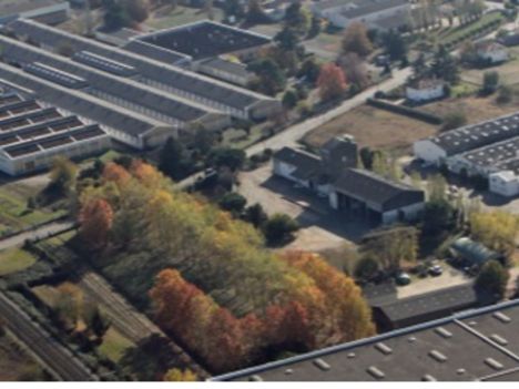 Location local d''activites 18000 m² non divisibles