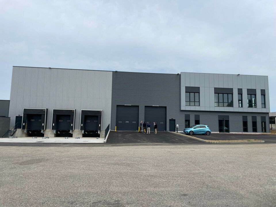 Location local d''activites 6061 m² divisibles à partir de 1247 m²