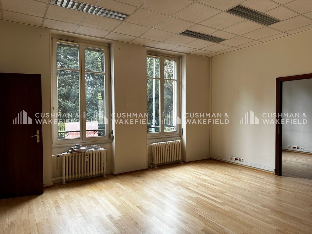 Location bureaux 117 m² non divisibles