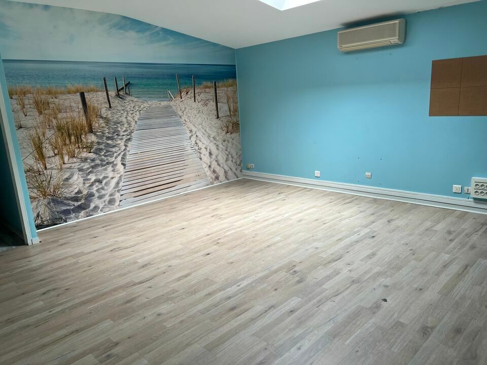 TOURS SUD JOUE - BUREAUX A LOUER 50 M² FACILITE DE STATIONNEMENT - PROXIMITE A10