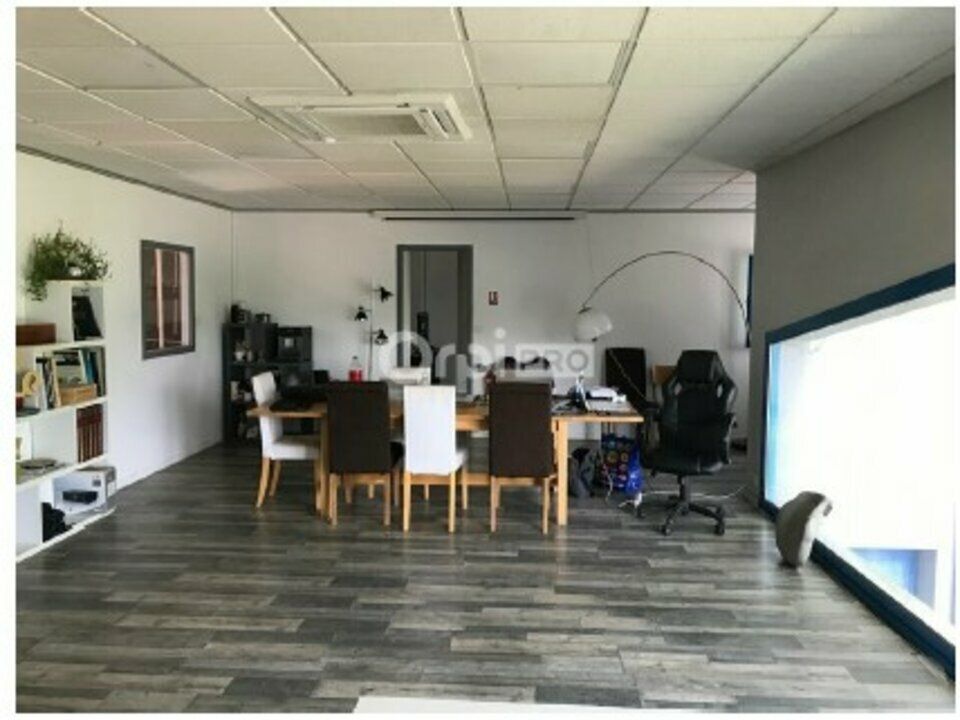 Local d'activité de 1 800m² à vendre à proximité de Limoges (87)