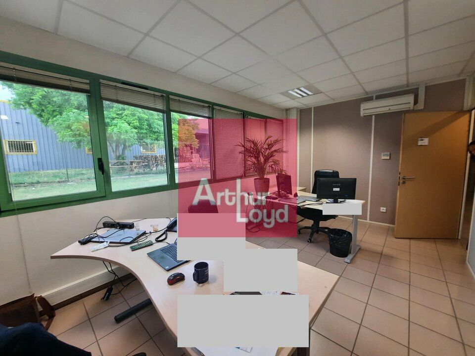 Vente bureaux 1200 m² non divisibles