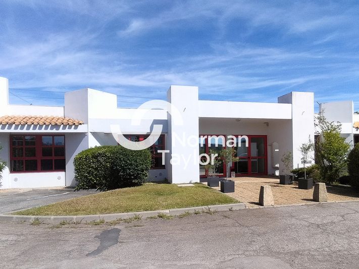 Location bureaux 720 m² divisibles à partir de 152 m²