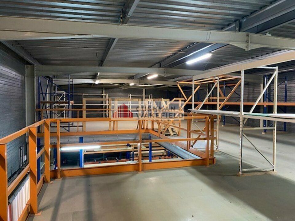 600 m² pour ce local d'activites en location à Ales
