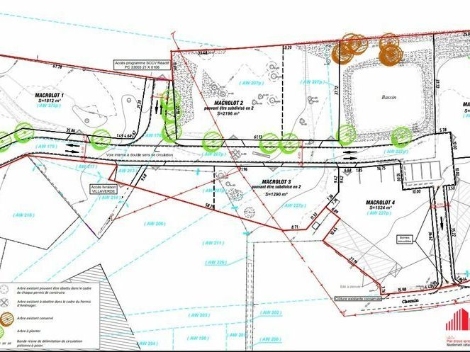 Terrain viabilisé dans un village d'activité, à proximité de l'A10. 