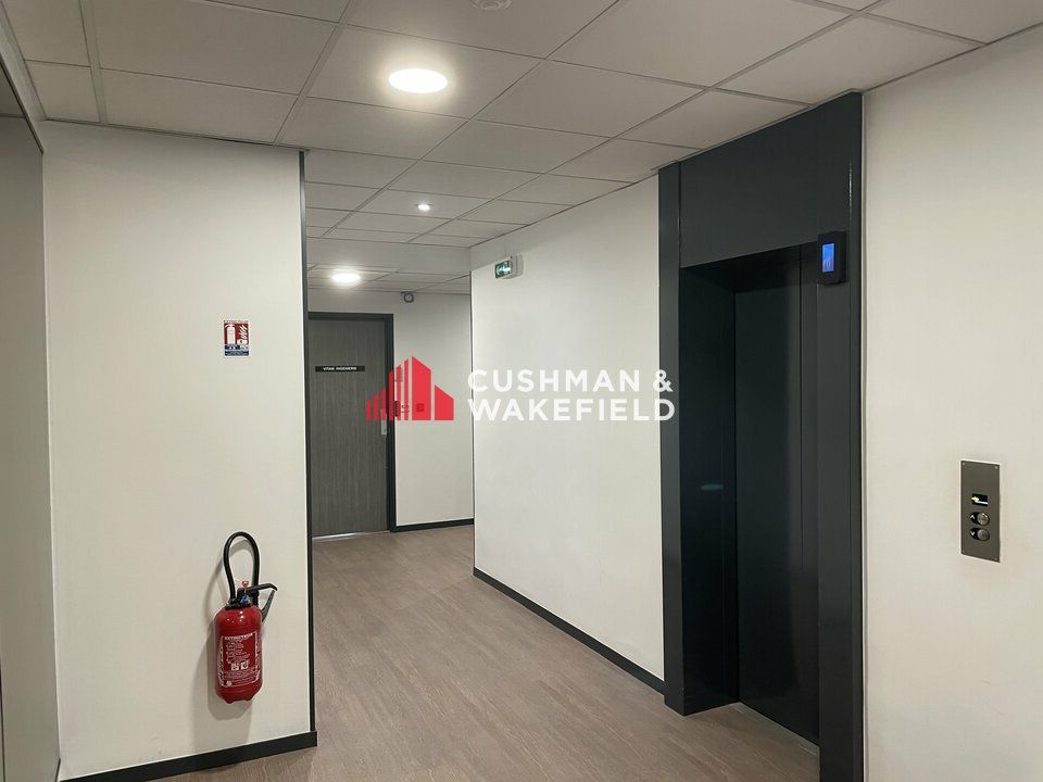 Location bureau Blagnac (31700) - 130 m²