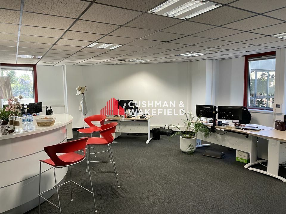 Location bureau - 621 m²