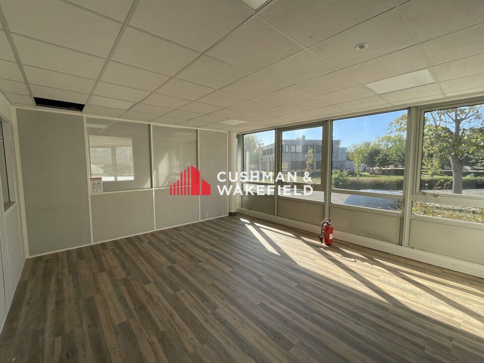 Location bureaux 740 m² non divisibles