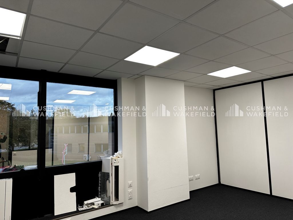 Location bureaux 537 m² divisibles à partir de 81 m²