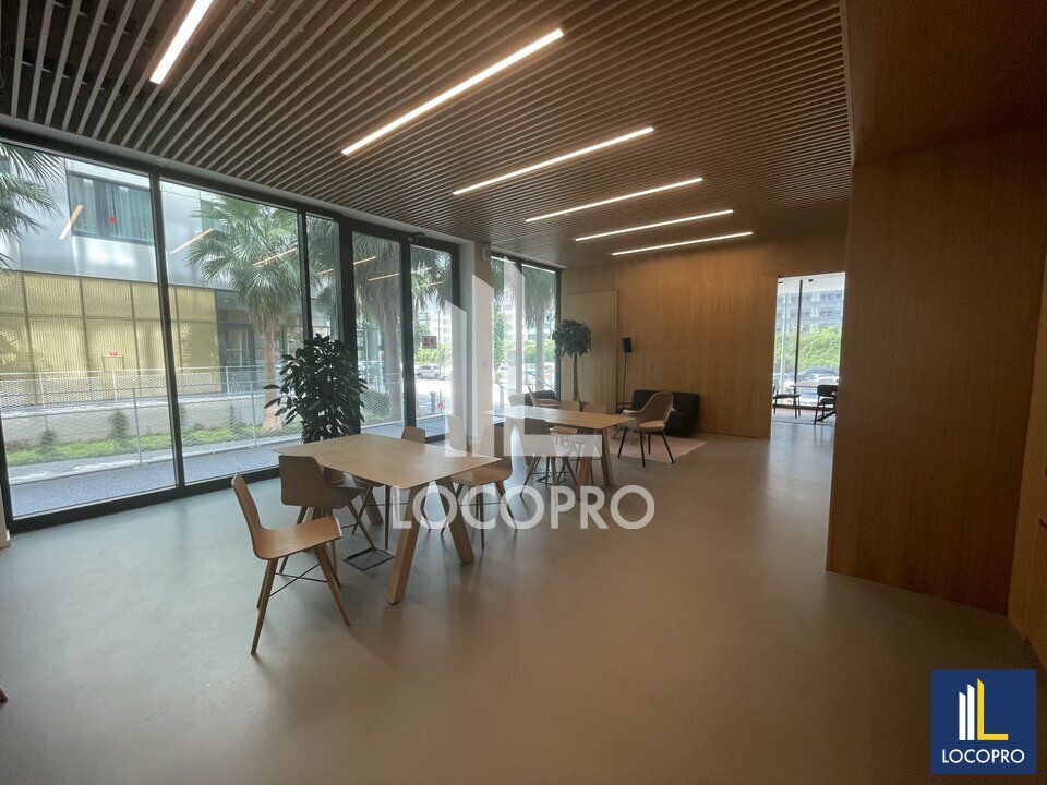 Coworking bureaux 2000 m² divisibles à partir de 9 m²