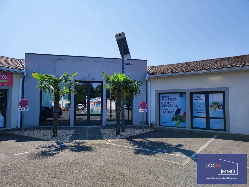 Location local commercial 136 m² non divisibles