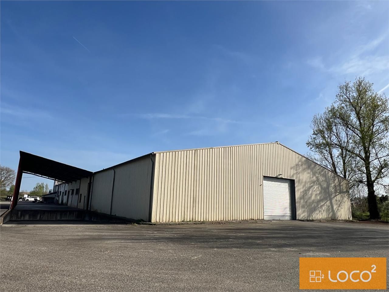 Location local 1450.00 m² à MONTAUBAN