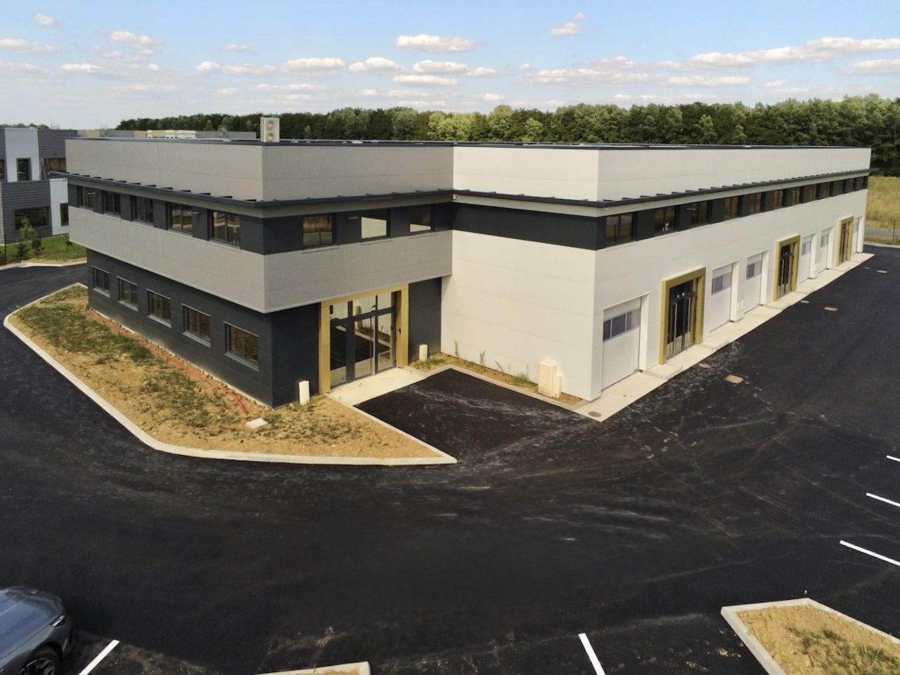 Location local 125 m² à SAINT PIERRE DU PERRAY