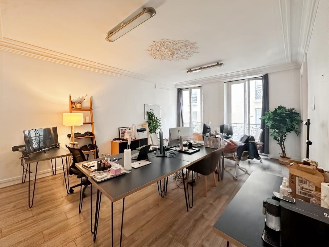 Location Bureaux 67 m² non divisibles