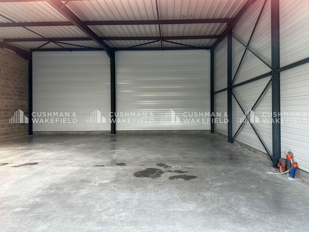 Vente activités 153 m² non divisibles