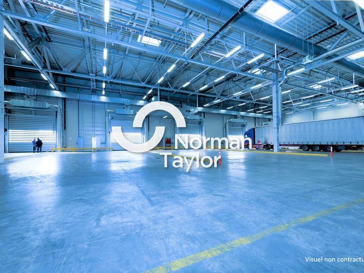 Location local d''activites 13792 m² divisibles à partir de 2458 m²