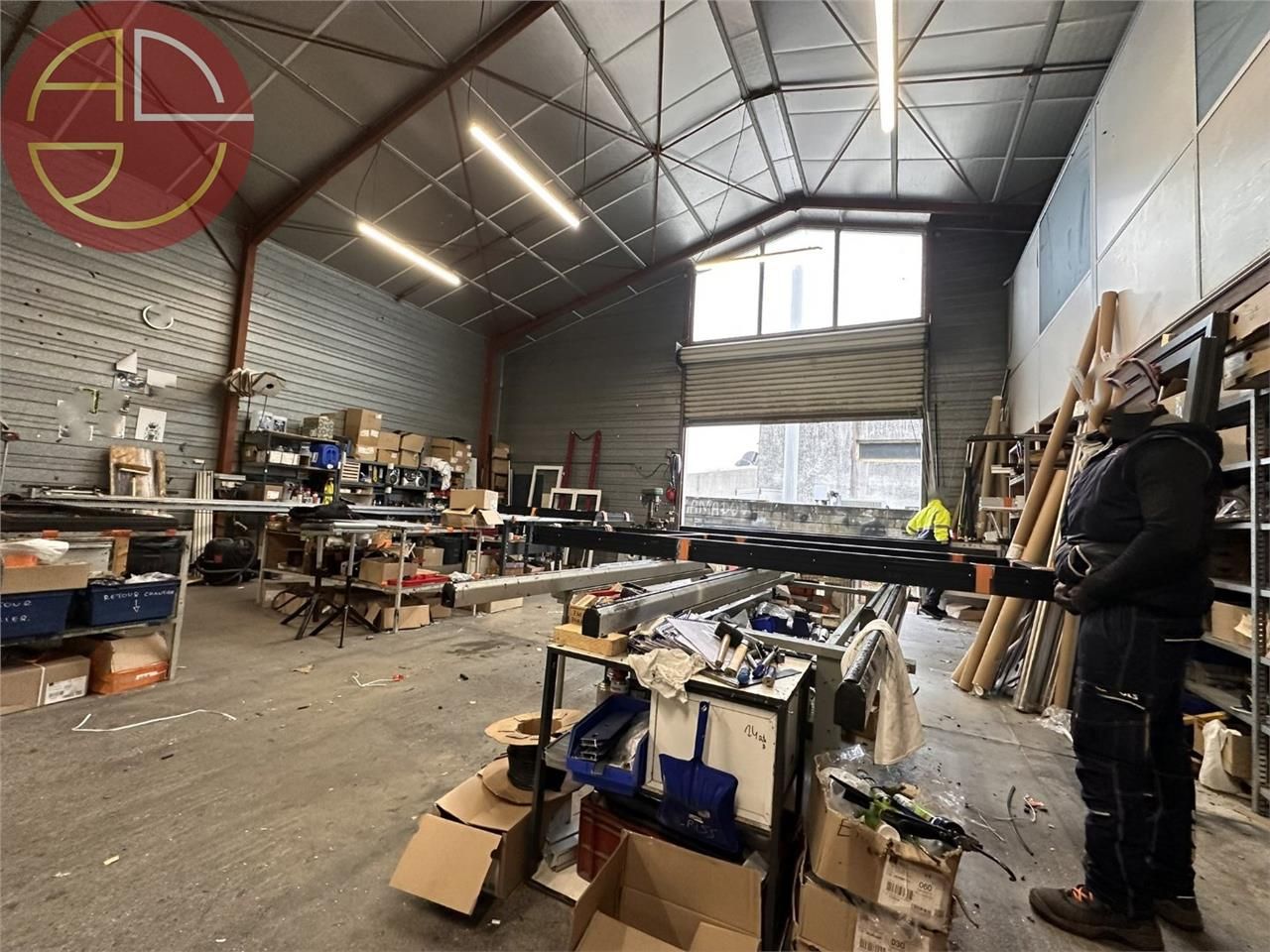 Location local 700 m² à TOURNEFEUILLE