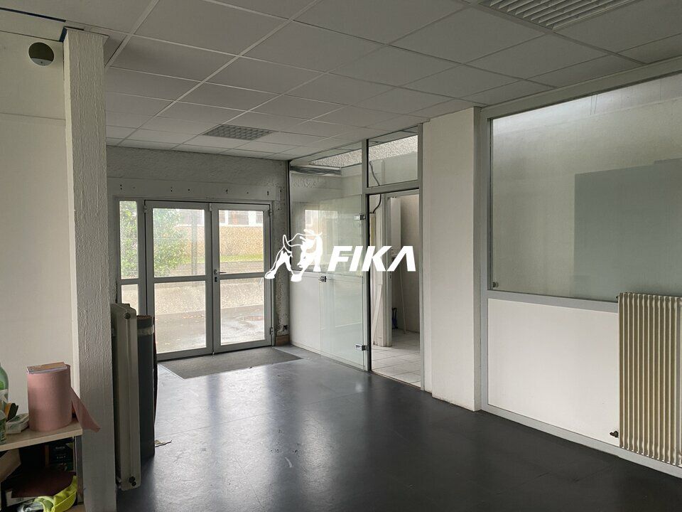 Location local d''activites 390 m² non divisibles