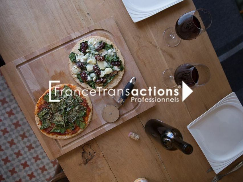 A VENDRE MURS D'UN RESTAURANT A BEAUZELLE