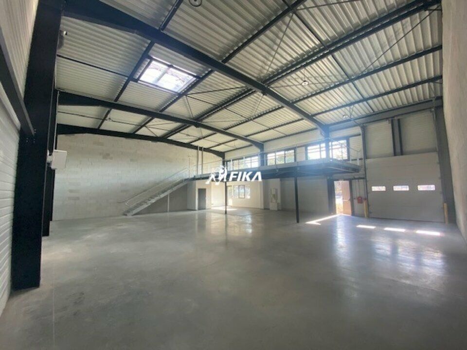 A VENDRE LOCAL D'ACTIVITÉ 300m² - (31820) PIBRAC
