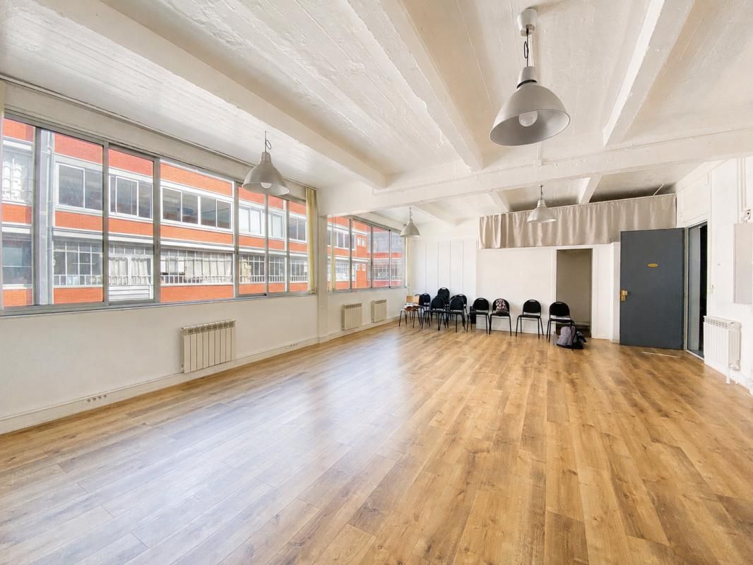 Location bureaux 98 m² divisibles à partir de 98 m²