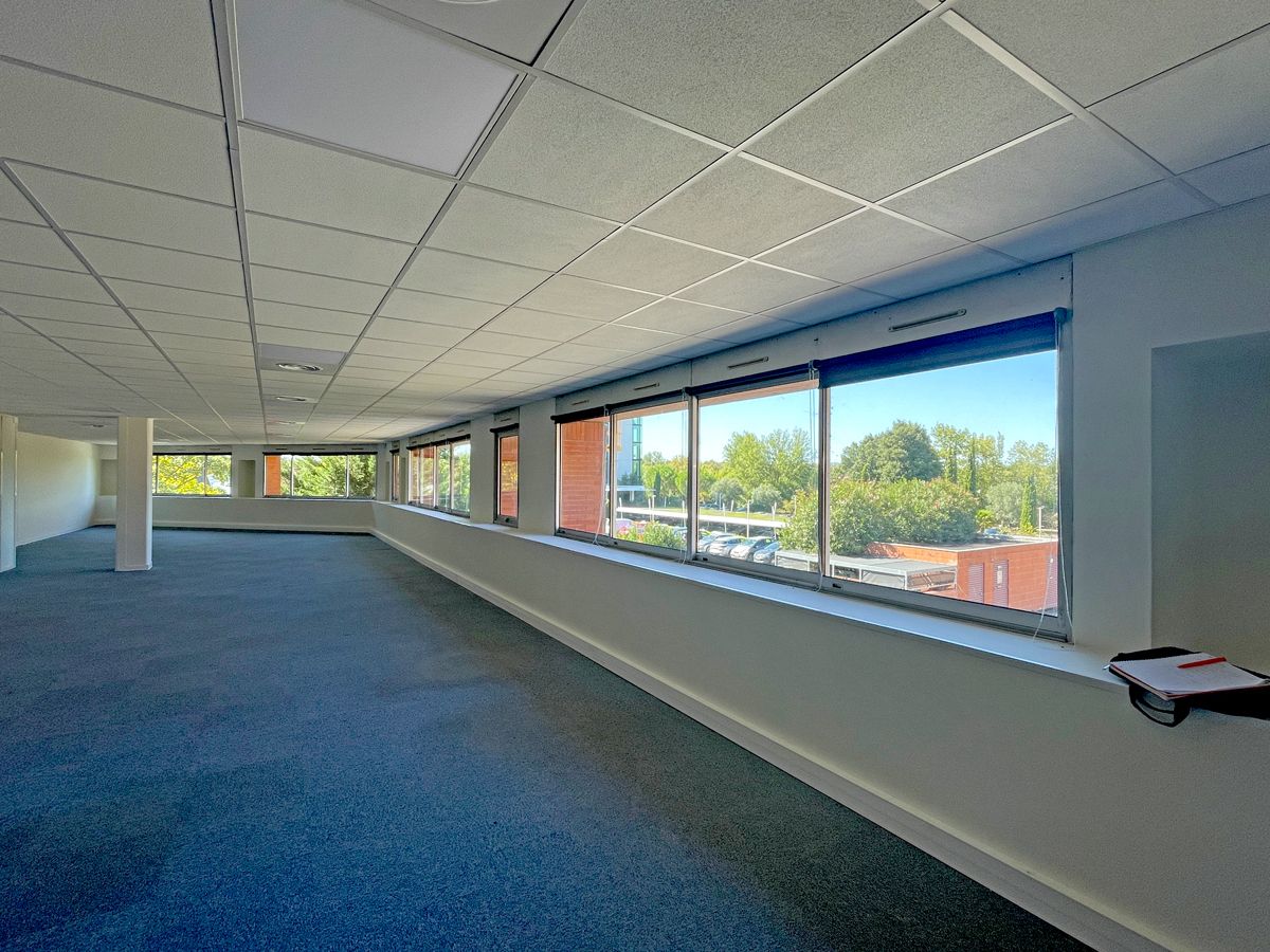 bureaux à louer à labège