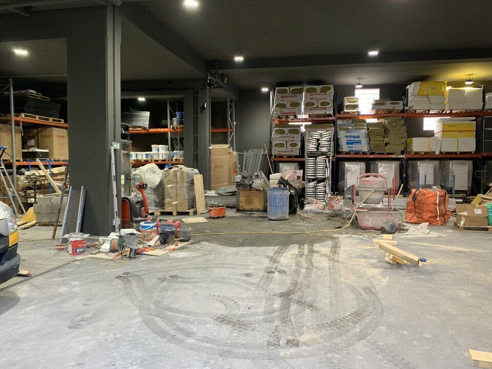 À LOUER – LOCAL D'ACTIVITÉS DE 230 m² – VILLEURBANNE / PROXIMITÉ PART-DIEU & PÉRIPHÉRIQUE