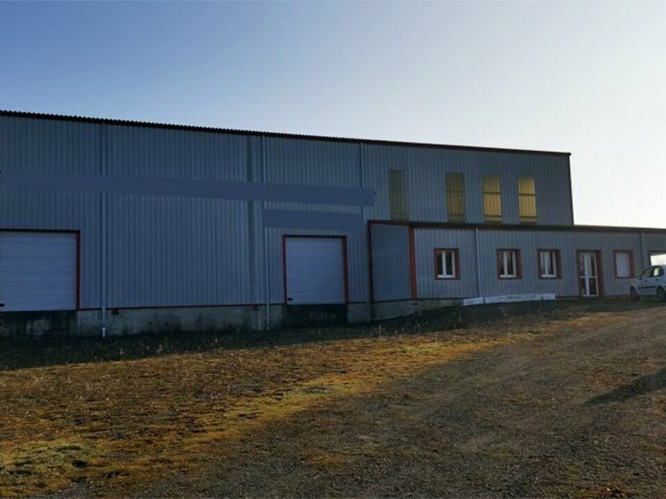 Vente local d''activites 1200 m² non divisibles