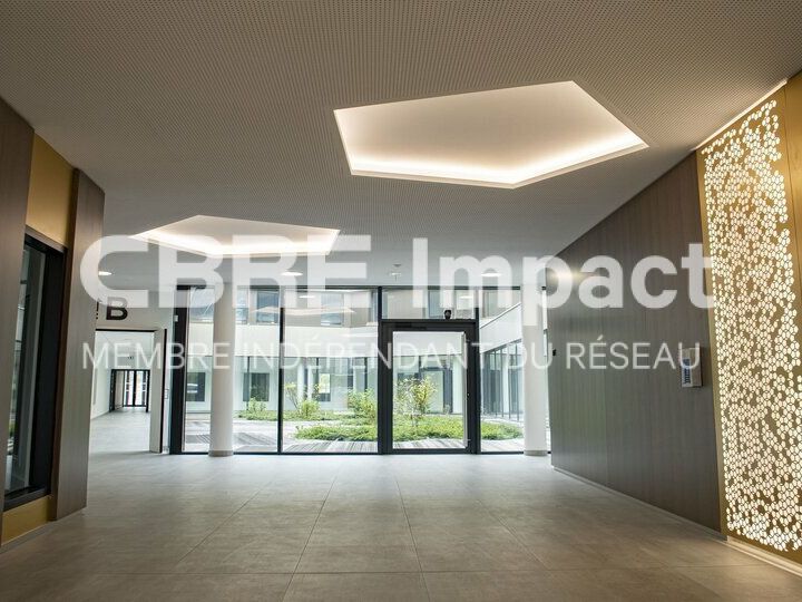 Location bureaux 368 m² non divisibles