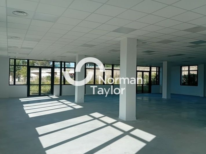 Location bureaux 182 m² non divisibles