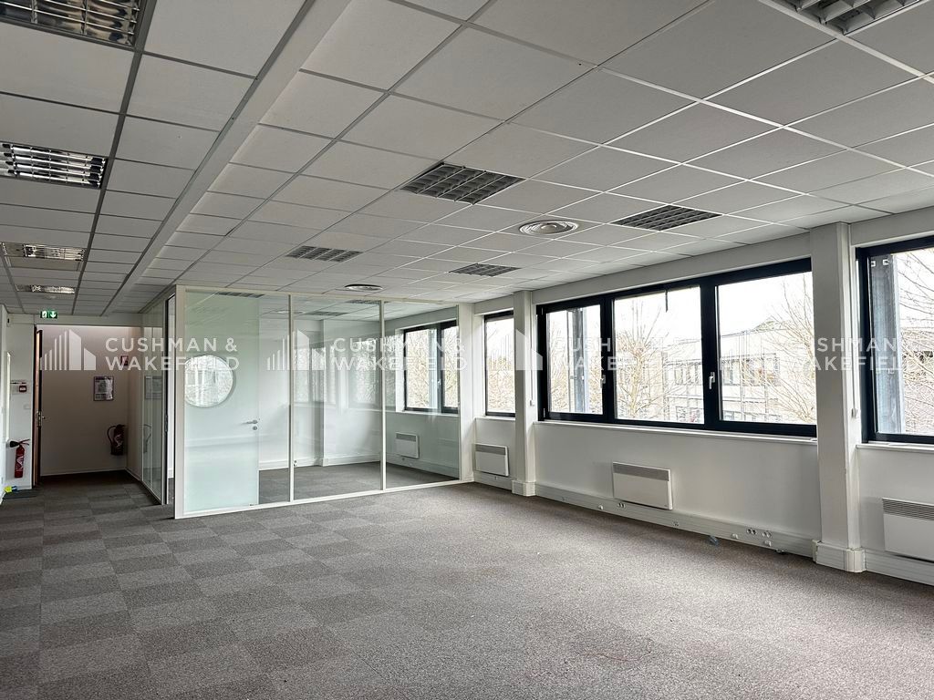 Location bureaux 412 m² divisibles à partir de 126 m²
