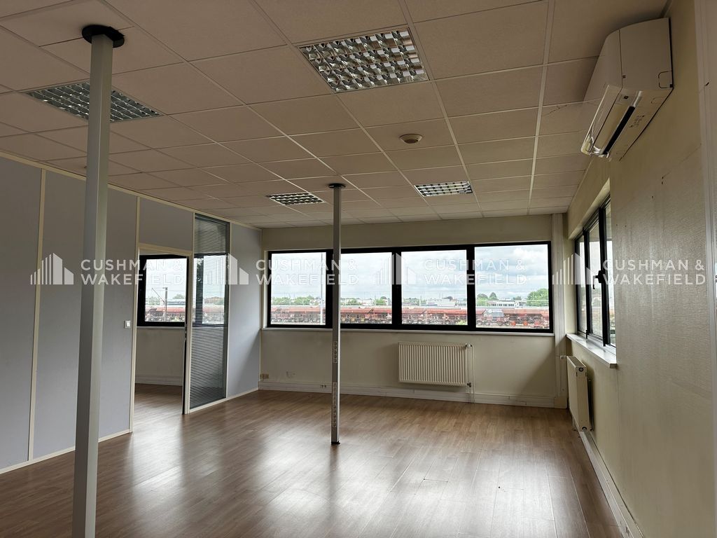 Location bureaux 284 m² divisibles à partir de 118 m²