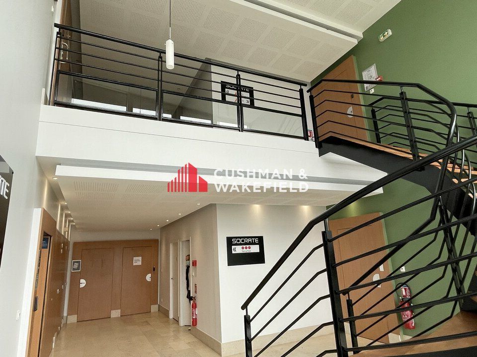 Location bureau - 158 m²