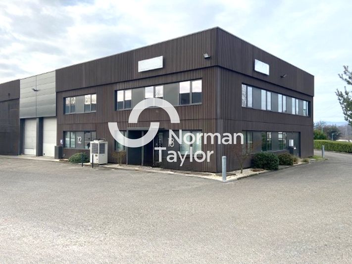 Location local d''activites 440 m² non divisibles