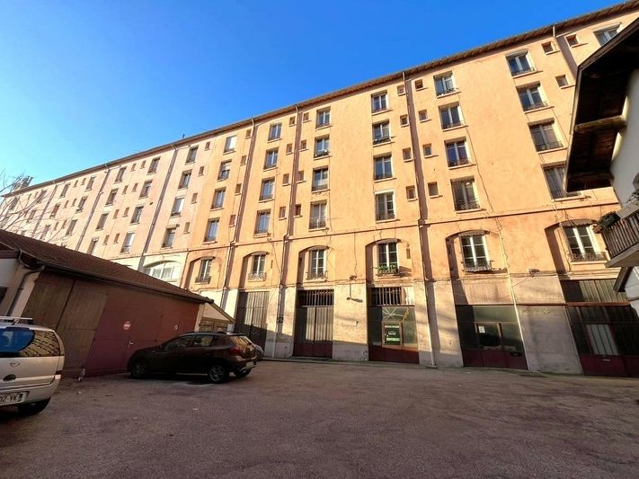 LYON 5 - 511 m² à louer 