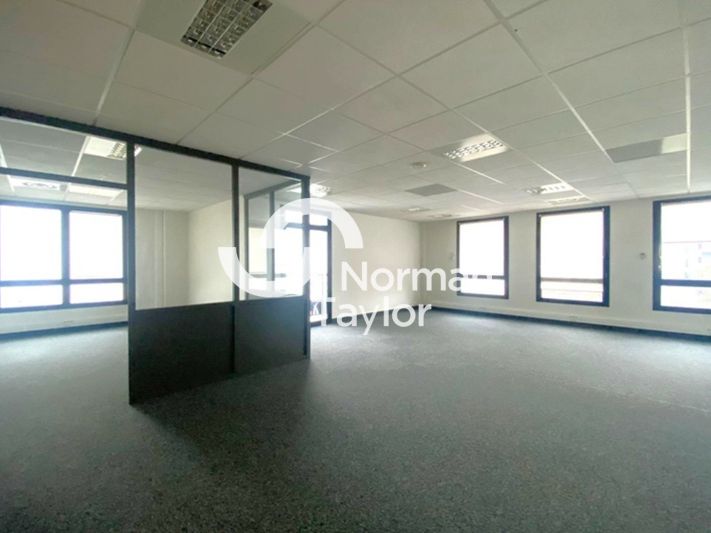 Location bureaux 171 m² divisibles à partir de 80.12 m²