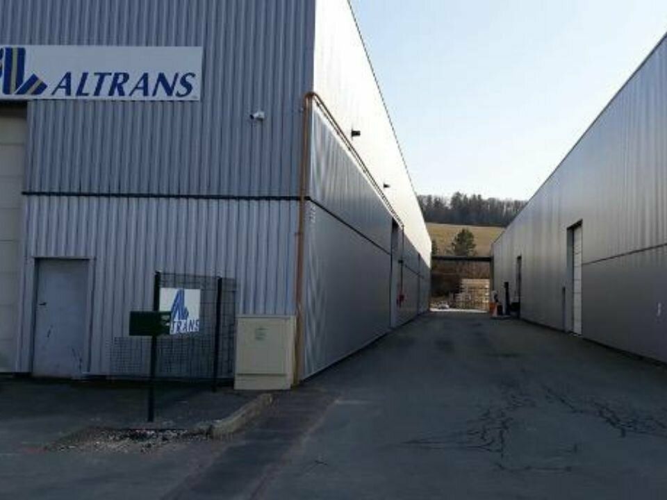 Location entrepot 4000 m² divisibles à partir de 2475 m²