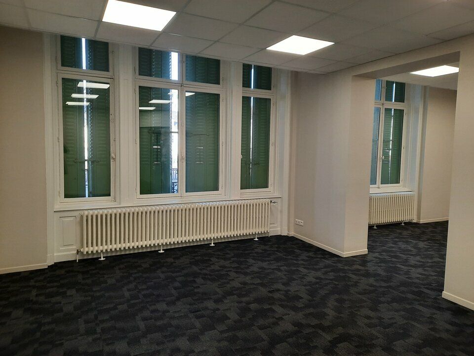Location bureaux 200 m² non divisibles