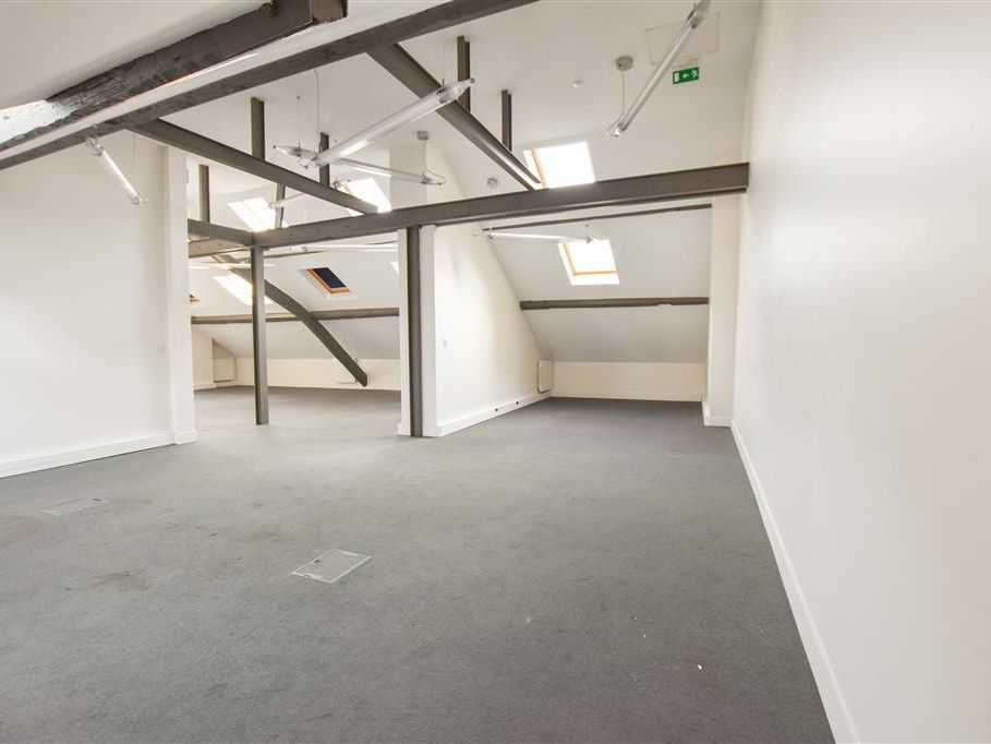 Location Bureaux 186 m² non divisibles