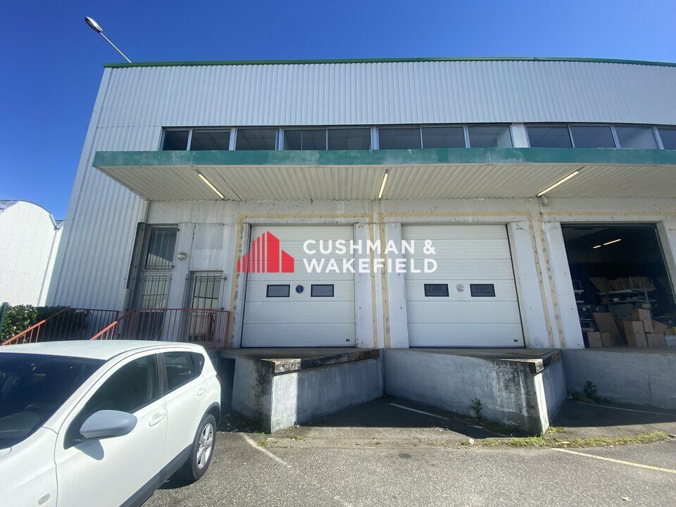Location activité/entrepôt - 476 m²