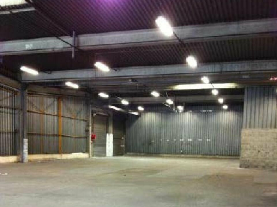 Entrepôt de 865 m² à louer proche Rouen (76)