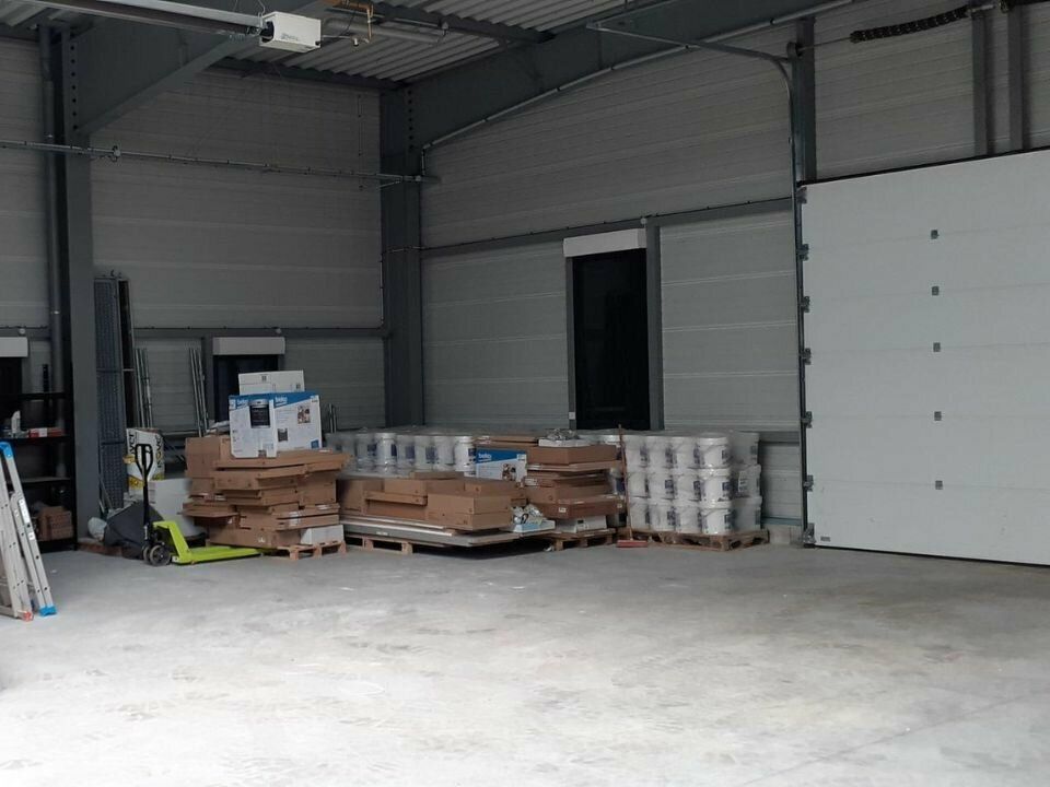 Locaux d'activités de 300 m² à louer à Delle (90)